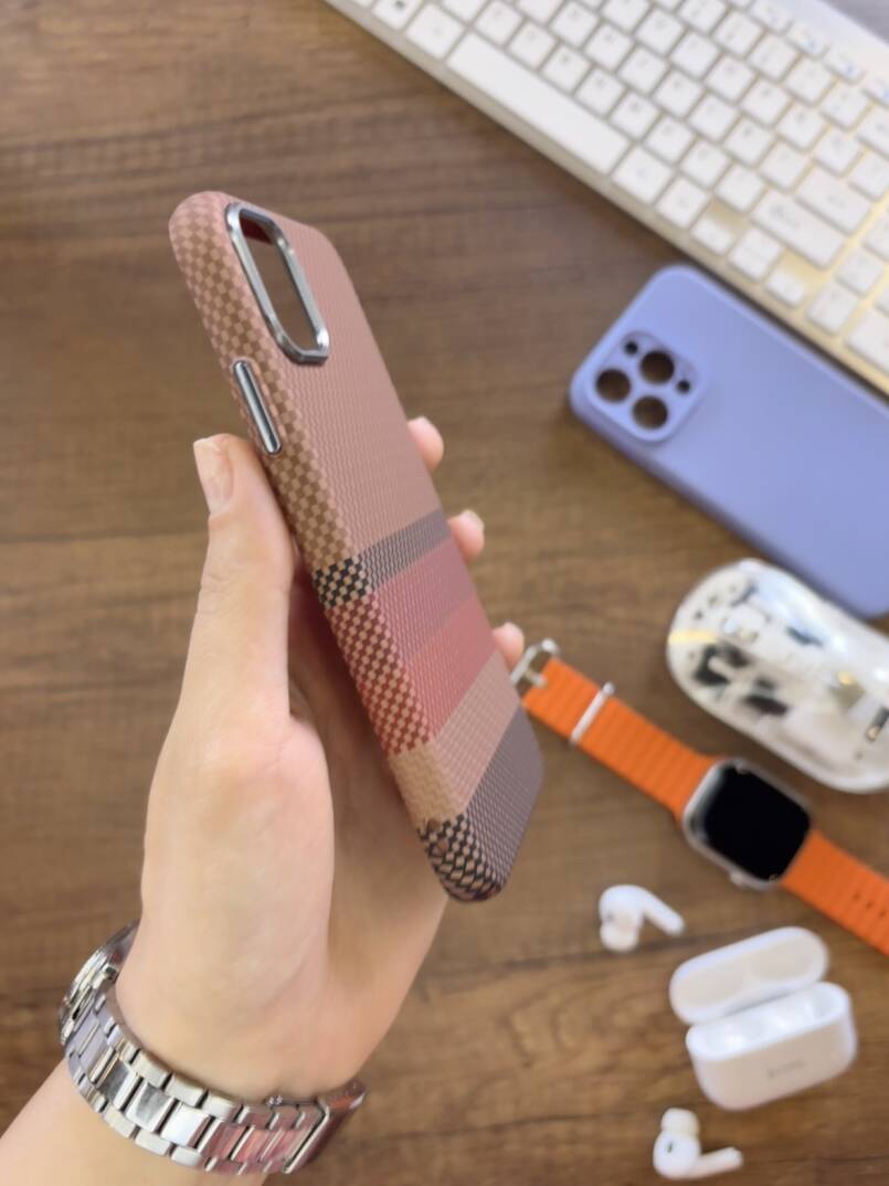 iPhone 11 Uyumlu Premium Desenli Sert Magsafe Kılıf Kapak SOO-610 - 2
