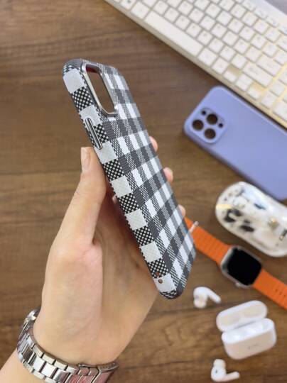 iPhone 11 Uyumlu Premium Desenli Sert Magsafe Kılıf Kapak SOO-610 - 32