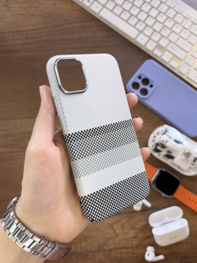 iPhone 11 Uyumlu Premium Desenli Sert Magsafe Kılıf Kapak SOO-610 - 57