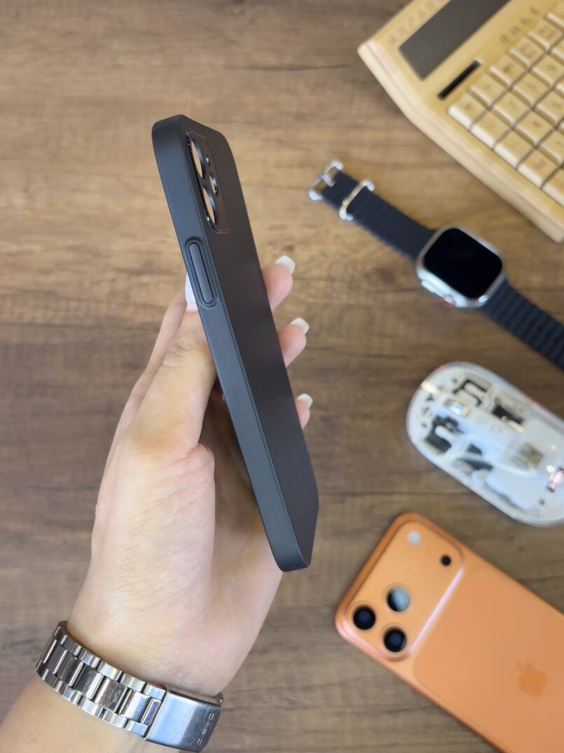 iPhone 12 Uyumlu Süper İnce Mat Ultra Thin Silikon Kılıf - 18