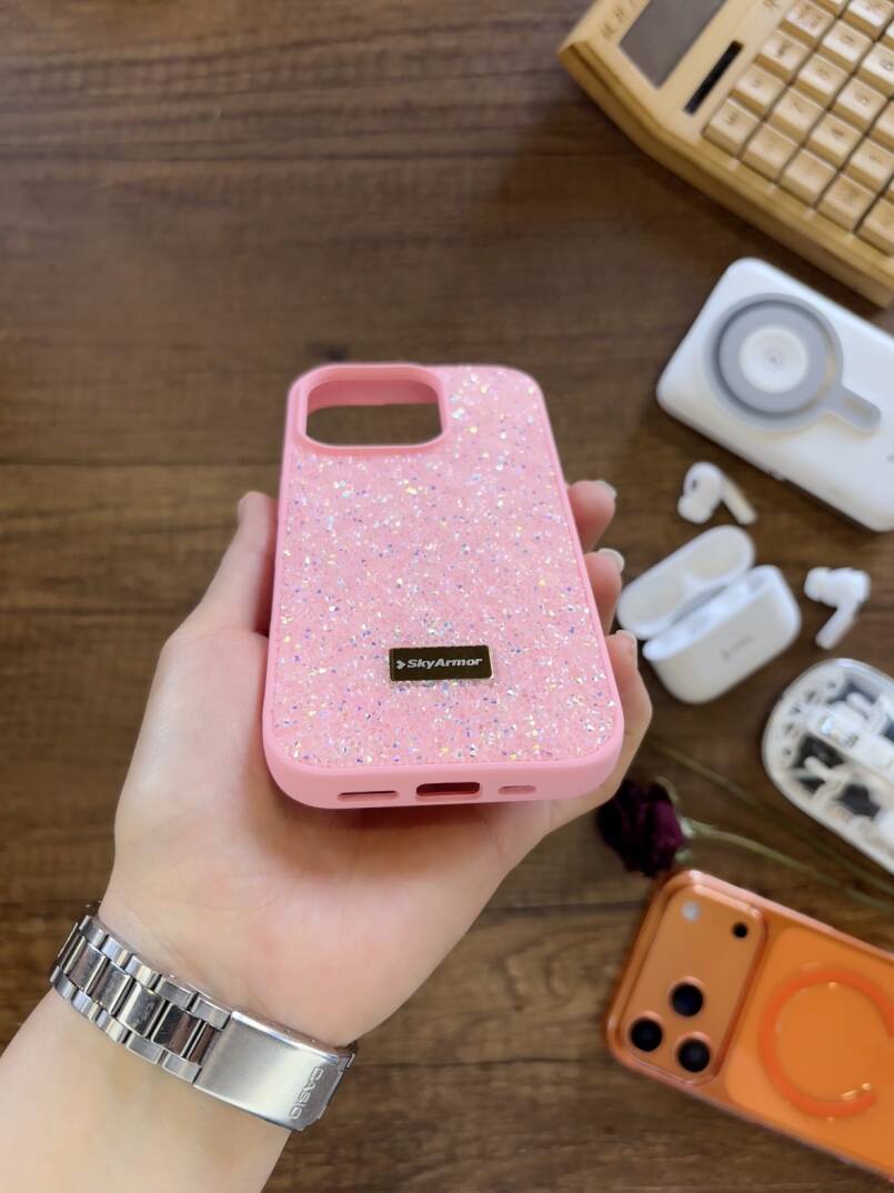iPhone 16 Pro Uyumlu Kadife İç Yüzey Tasarımlı Taşlı Işıltılı Parlak Pırlanta Kılıf Dia Plus - 34
