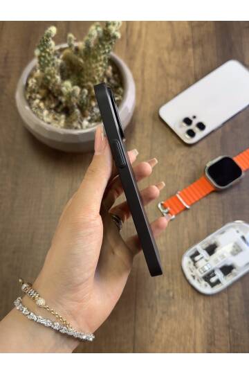 iPhone 16 Pro Uyumlu Süper İnce Mat Ultra Thin Silikon Kılıf - 15