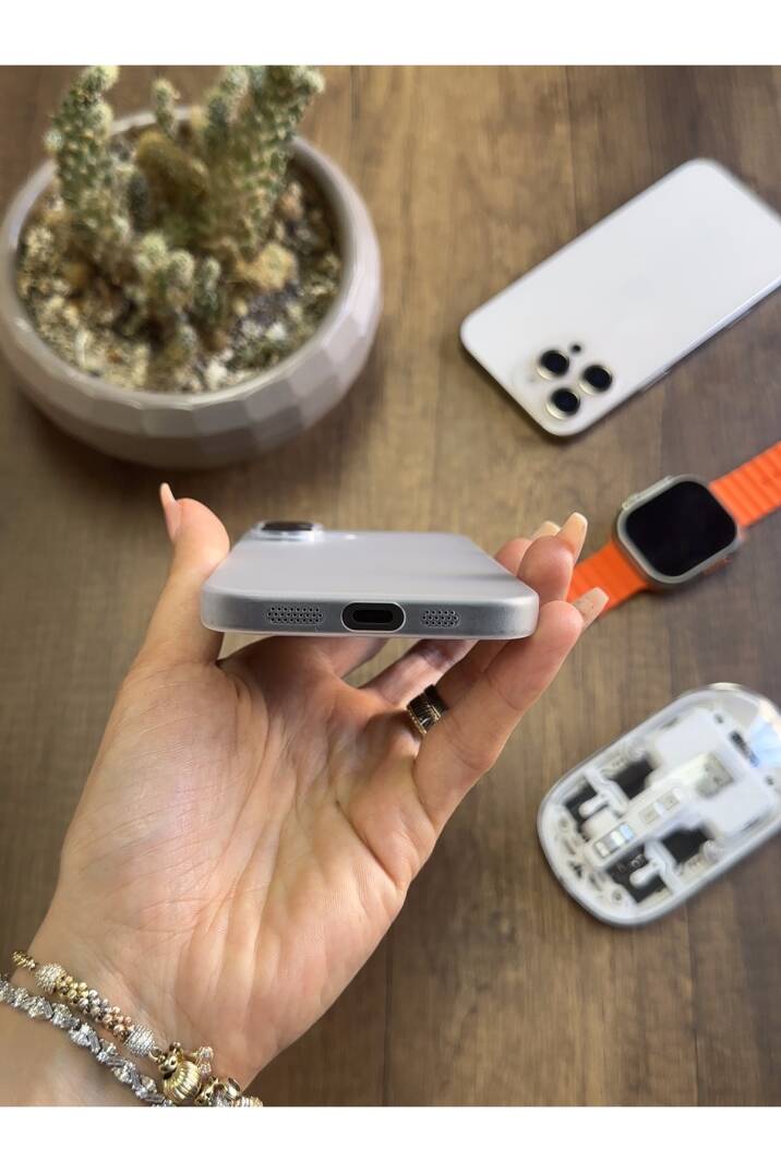 iPhone 16 Uyumlu Süper İnce Mat Ultra Thin Silikon Kılıf - 14
