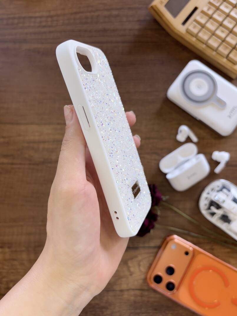 iPhone 16E Uyumlu Kadife İç Yüzey Tasarımlı Taşlı Işıltılı Parlak Pırlanta Kılıf Dia Plus - 5