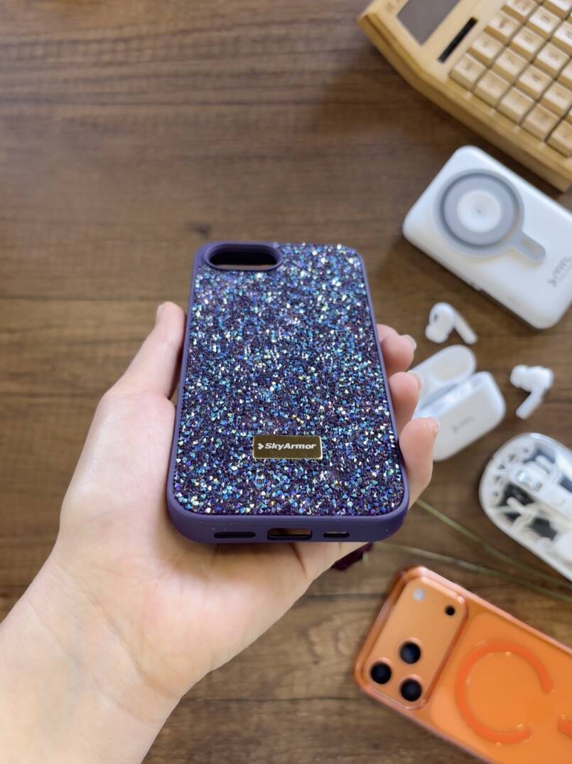 iPhone 16E Uyumlu Kadife İç Yüzey Tasarımlı Taşlı Işıltılı Parlak Pırlanta Kılıf Dia Plus - 28