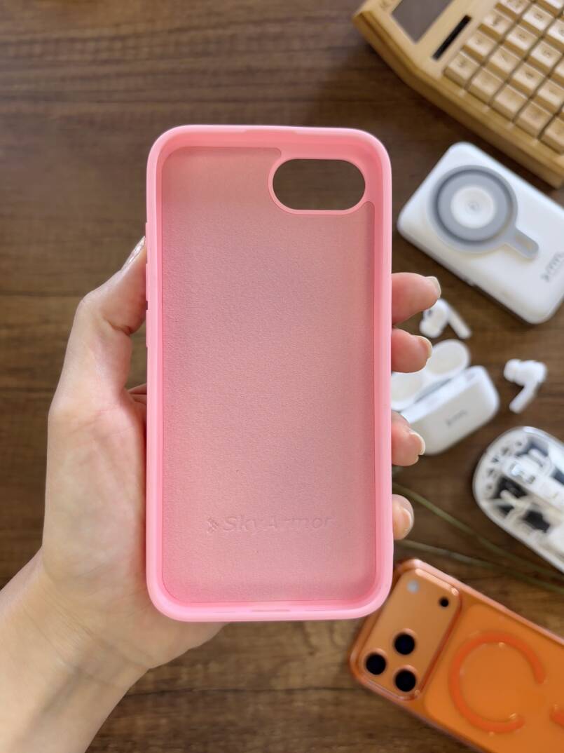 iPhone 16E Uyumlu Kadife İç Yüzey Tasarımlı Taşlı Işıltılı Parlak Pırlanta Kılıf Dia Plus - 32