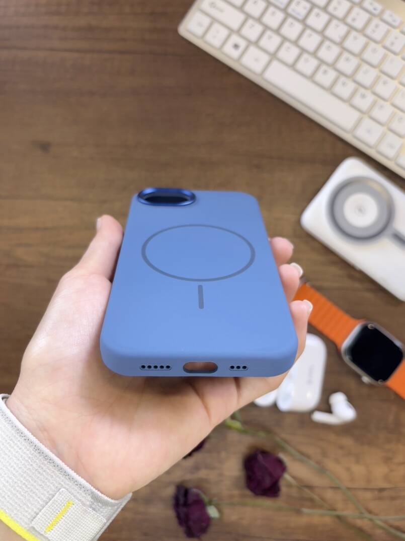 iPhone 16E Uyumlu Premium Lansman Anismanyonlu Kılıf Magsafe Uyumlu Premium Silikon Kılıf - 24
