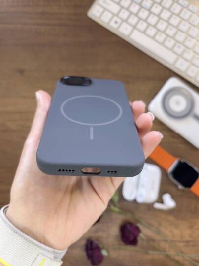 iPhone 16E Uyumlu Premium Lansman Anismanyonlu Kılıf Magsafe Uyumlu Premium Silikon Kılıf - 31