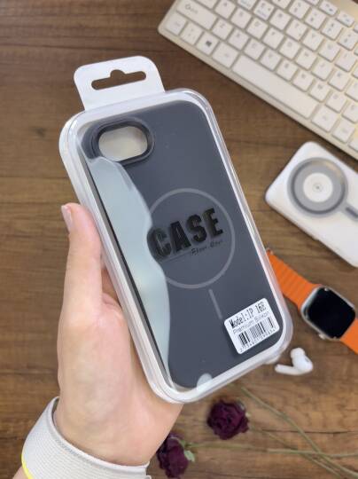 iPhone 16E Uyumlu Premium Lansman Anismanyonlu Kılıf Magsafe Uyumlu Premium Silikon Kılıf - 34