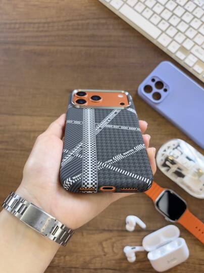iPhone 17 Pro Max Uyumlu Premium Desenli Sert Magsafe Kılıf Kapak SOO-610 - 4