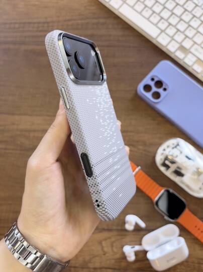 iPhone 17 Pro Uyumlu Premium Desenli Sert Magsafe Kılıf Kapak SOO-610 - 34