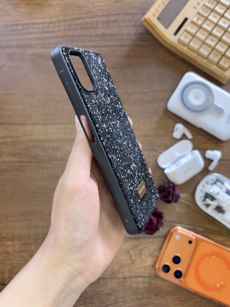 Samsung A06 Uyumlu Kadife İç Yüzey Tasarımlı Taşlı Işıltılı Parlak Pırlanta Kılıf Dia Plus - 40