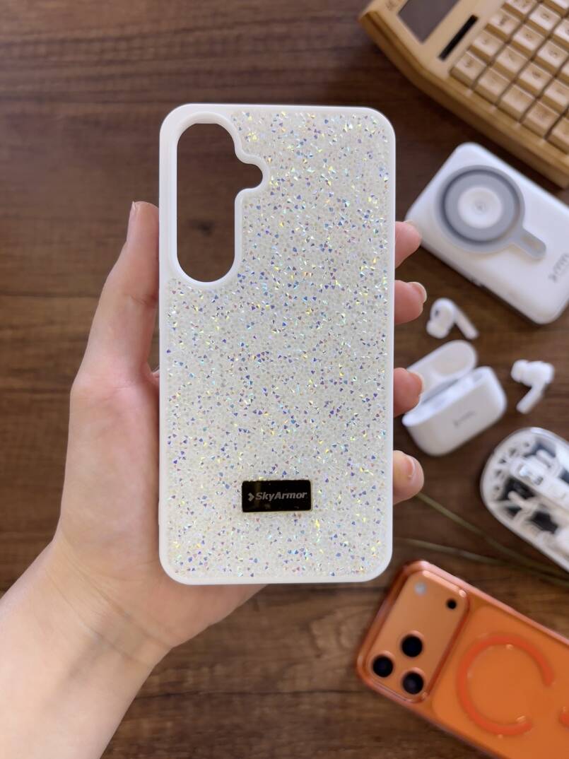 Samsung A17 Uyumlu Kadife İç Yüzey Tasarımlı Taşlı Işıltılı Parlak Pırlanta Kılıf Dia Plus - 3