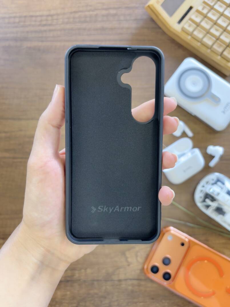 Samsung A35 Uyumlu Kadife İç Yüzey Tasarımlı Taşlı Işıltılı Parlak Pırlanta Kılıf Dia Plus - 38