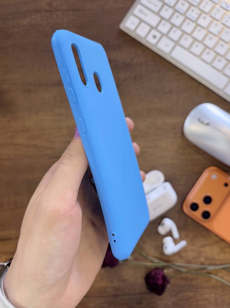 Samsung Galaxy A20 / A30 Uyumlu Kamera Korumalı Darbeye Dayanıklı Renk Atmayan Fab Silikon Kılıf - 13