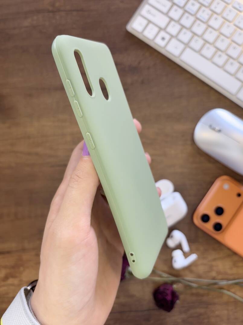 Samsung Galaxy A20 / A30 Uyumlu Kamera Korumalı Darbeye Dayanıklı Renk Atmayan Fab Silikon Kılıf - 33