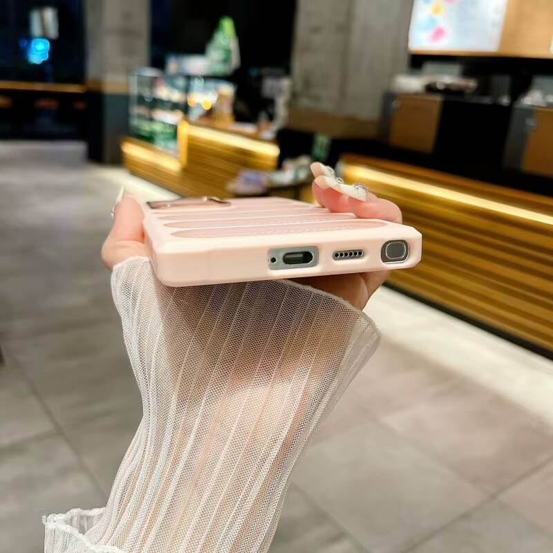 Samsung S23 Ultra Uyumlu Hava Filtreli Yüksek Kamera Korumalı WEST Silikon Kılıfı - 15